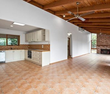 211 Dunns Road, Mornington - Photo 1