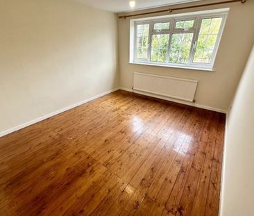 St. Johns Close - Photo 4