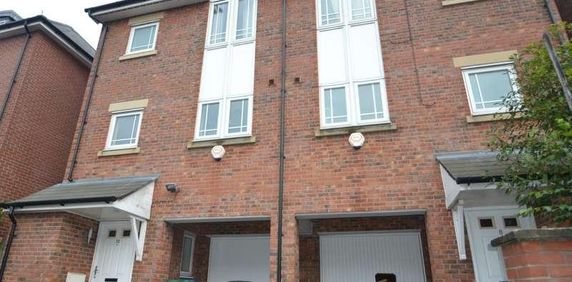 Mackworth Street, Hulme, Manchester, M15 - Photo 2