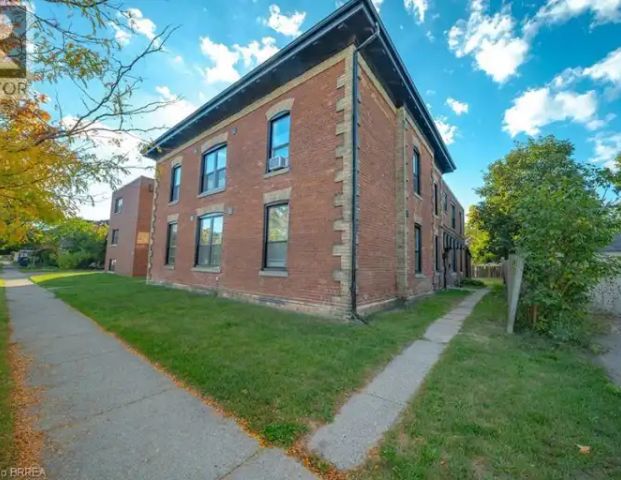 7-11 SHERIDAN Street Unit# 7-8 | 7-11 SHERIDAN Street Unit# 7-8, Brantford - Photo 1