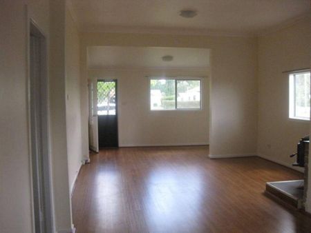 3 Bedroom Home - Photo 2