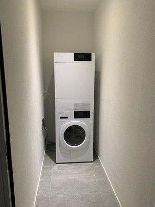 APPARTEMENT AVEC ENCADREMENT - Place de la Gare 4a, appartement de 2.5 pièces - Photo 1