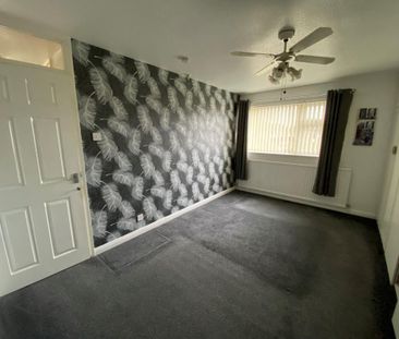 4 bedroom detached house to rent - Photo 6