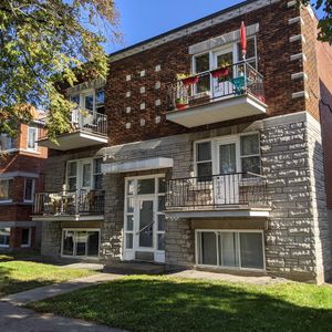 Montréal – Ahuntsic – Appartement 3 1/2 à louer sur la promenade Fleury - Photo 2