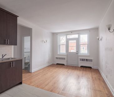 4745 Queen Mary Road - Photo 6