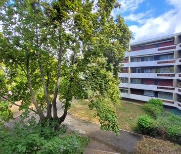 Location Appartement 4 pièces 89m² NANTERRE 92000 - Photo 4