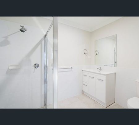 2/7 Percy St, Farley, NSW 2320 - Photo 4