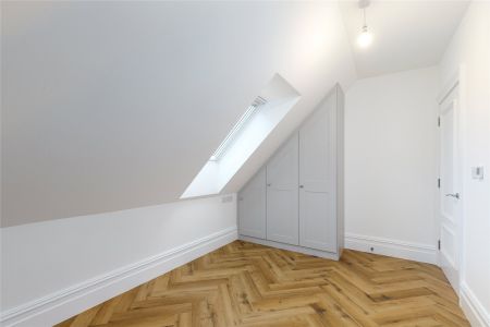 Fairmile Lane, Cobham, Surrey, KT11 flat to rent - Photo 3