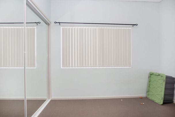 Townhouse in a great location for rent in Tea Gardens - Photo 1