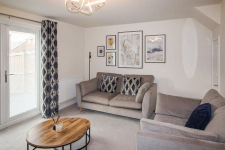 3 bedroom semi-detached house to rent - Photo 2