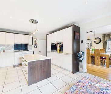 Kidmore End Road, Emmer Green, Reading, Berkshire, RG4 - Photo 3