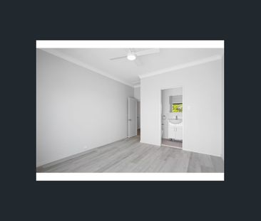 Internally renovated Four bedroom, two bathroom home! - Photo 3