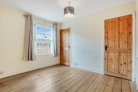 2 bedroom terraced house to rent - Photo 3