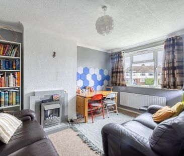 3 bedroom maisonette to rent - Photo 2