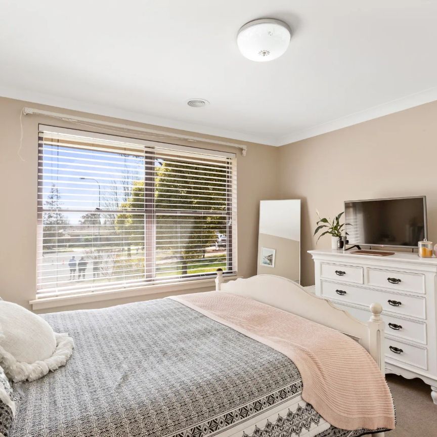 13 Heath Place, Orange. - Photo 1