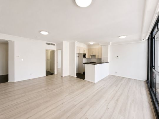 Spacious 2 Bedroom I Pool & Gym - Photo 1
