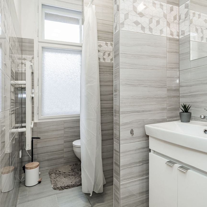 Pronájem bytu 2+kk 44 m² - Photo 1