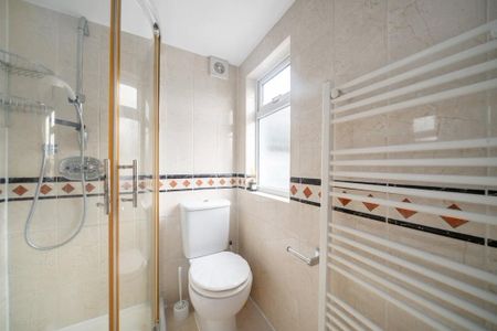 3 bedroom maisonette to rent - Photo 5
