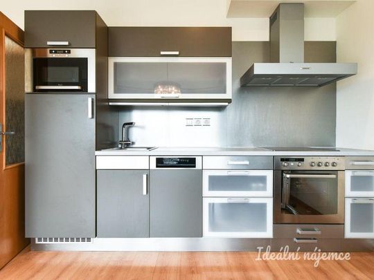 Pronájem bytu 2+kk 44 m2 - Fotografie 1