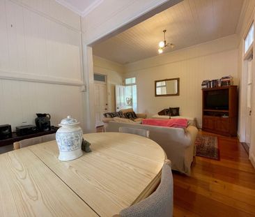 Fully Furnished & Equipped for Single Female Students Only - All Bi... - Photo 2