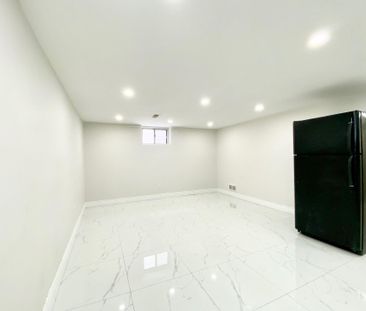 For Lease - 15 Martorino Drive Unit# Lwr, Toronto, Ontario - Photo 1