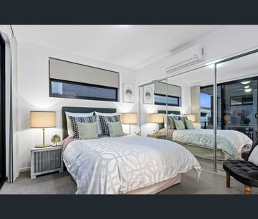 Modern 2-Bedroom Apartment in a Prime Location - Photo 6