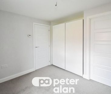 4 bedroom property to rent - Photo 1