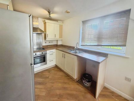 2 bedroom flat to rent - Photo 3