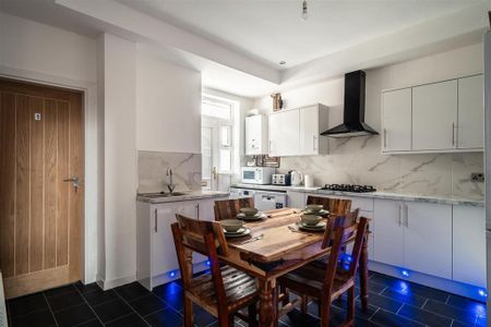 1 bedroom in a house share to rent - Photo 5