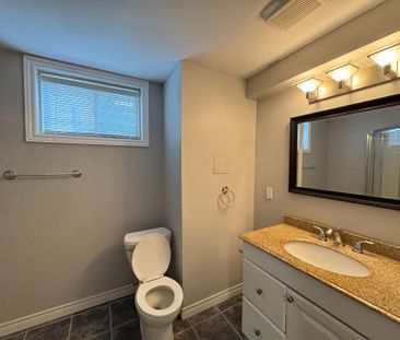 For Lease - 22 Willow Fern Drive Unit# Unit 1, Barrie, Ontario - Photo 3