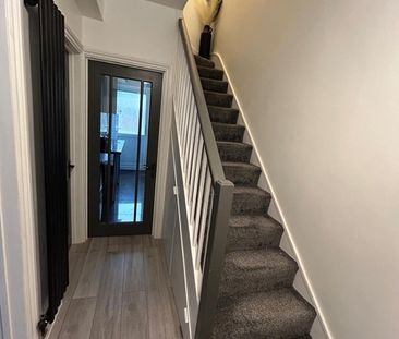 Room in a Shared House, Capstone Road, BR1 - Photo 1