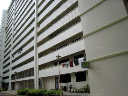Blk 202 Compassvale South Gate (Sengkang), HDB 4 Rooms - For Rent - Photo 4