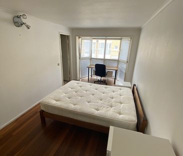 4 Bed Terraced House, Queen Of Denmark Court, SE16 - Photo 5