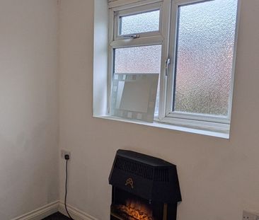 Studio Flat, Umberslade Road, B29 - Photo 5