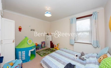 3 Bedroom flat to rent in Frognal Lane, Hampstead, NW3 - Photo 5