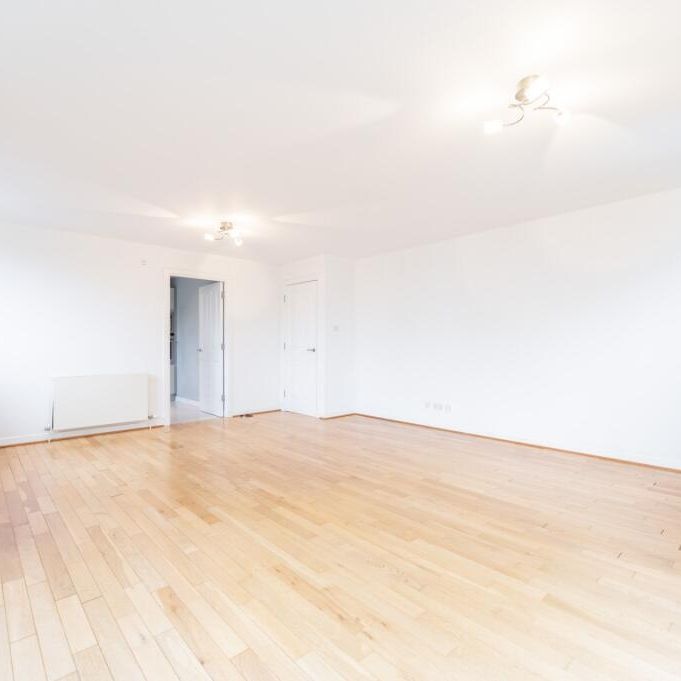 2 Bed Flat, Bearsden, G61 - Photo 1