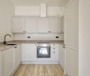 1 bedroom ground floor flat to rent - Photo 5