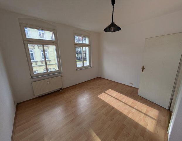 ++ gemütliche 2-Raum-Wohnung mit Wohnküche in zentraler Lage, nahe am Schwanenteich ++ - Photo 1