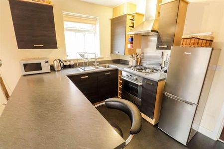 Priory Chase, Pontefract, WF8 - Photo 5