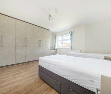 Queens Way, Hendon, NW4 - Photo 3