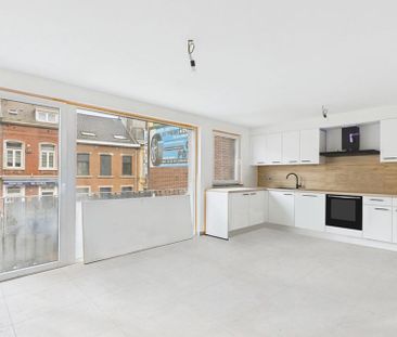 Appartement te huur in Namur voor € 850 met 2 slaapkamers - Foto 4