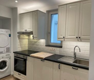 IXELLES: REZ DE CHAUSSE MEUBLE 2 CHAMBRES +TERRASSE - Ixelles - Photo 3