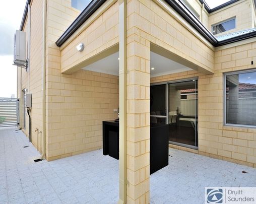 8D Donatti Road, 6018, Innaloo Wa - Photo 1