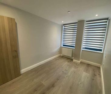 Barking Road London, E13 - Photo 1