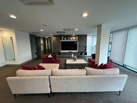 Luxury 1 Bed Condo | Brentwood Park | A/C • Views • Parking - Photo 5