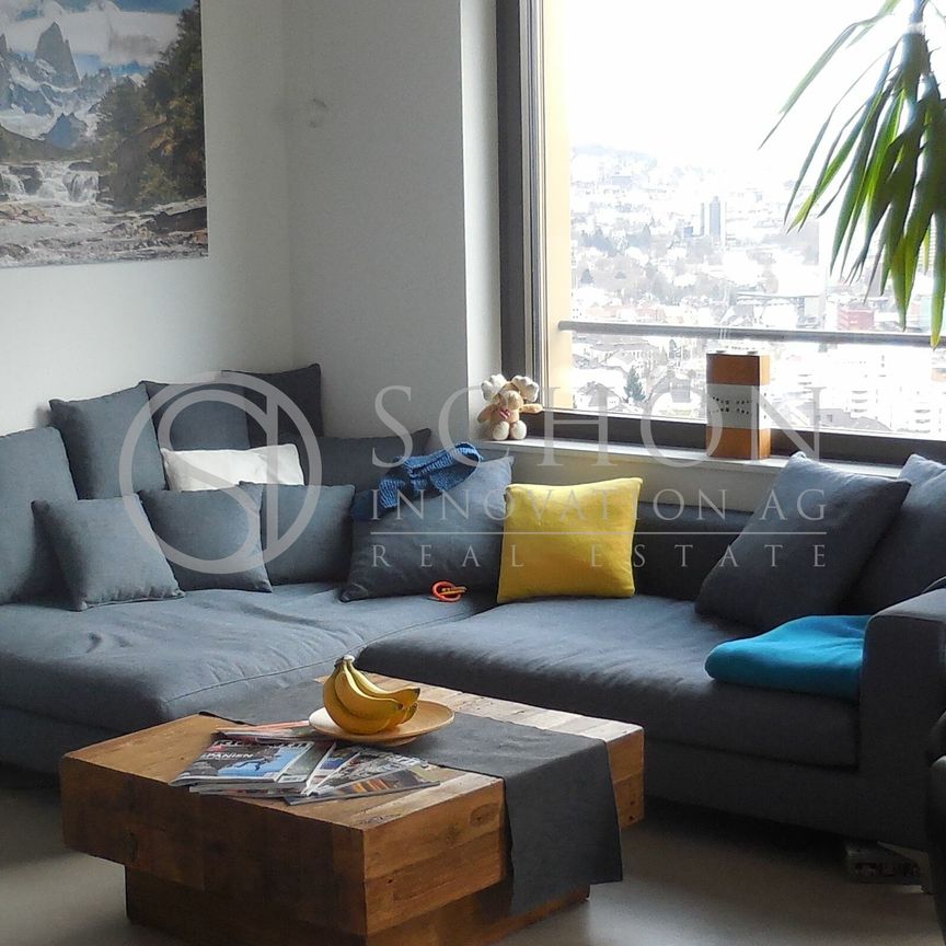 Terassenwohnung | mit Aussicht über ganz Zürich - Photo 1