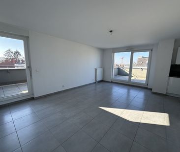Location Appartement 4 pièces 83m² SOUFFELWEYERSHEIM 67460 - Photo 2