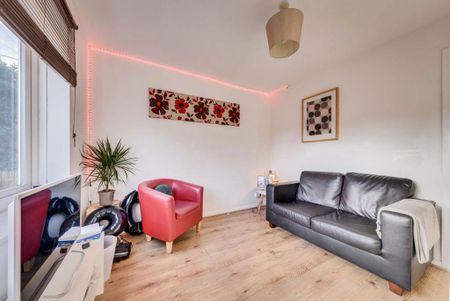 4 bedroom house to rent - Photo 3