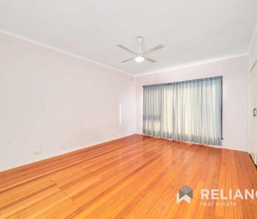 Superb Family Living with Perfect Location - Photo 5