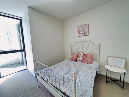 2 bed 2 bath - Photo 5